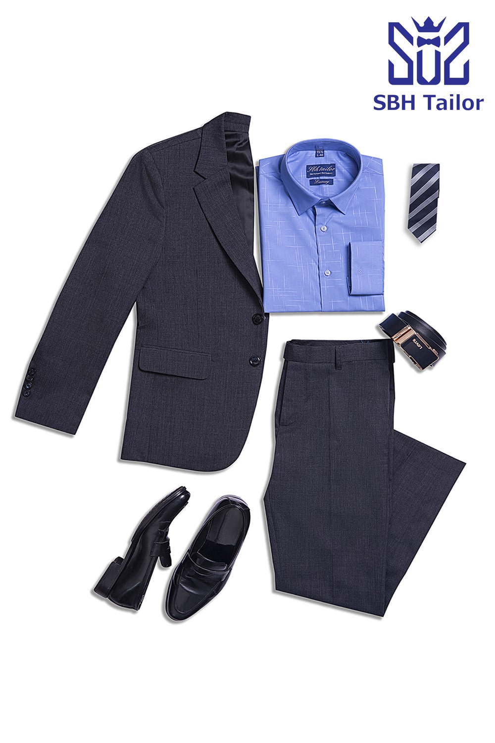 Trọn bộ suit nam xám than SBH Tailor phối sơ mi xanh, cà vạt, thắt lưng và giày tây đồng bộ